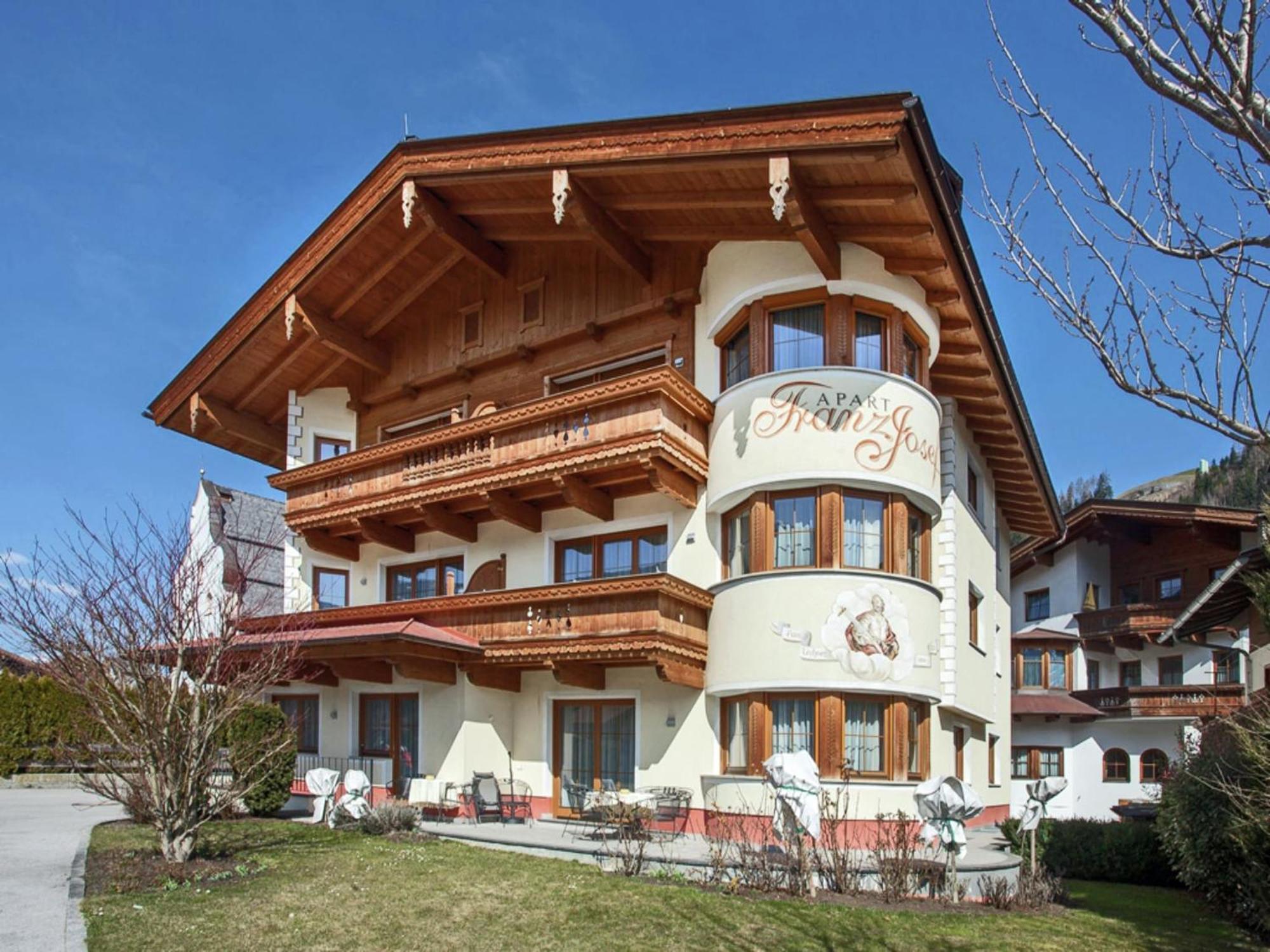Attractive Holiday Home In Kaltenbach On The Ski Slope Stumm Exteriör bild