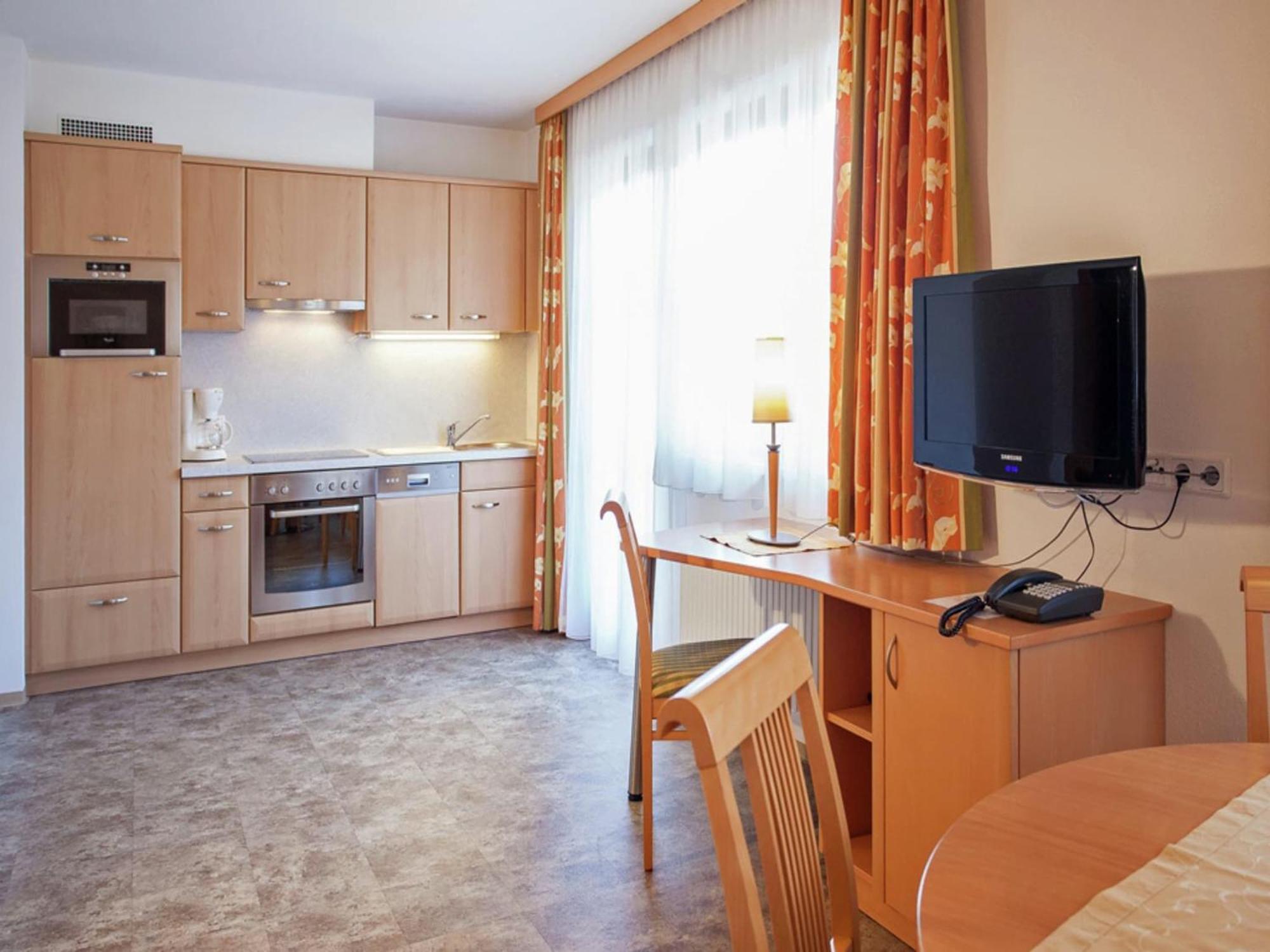 Attractive Holiday Home In Kaltenbach On The Ski Slope Stumm Exteriör bild