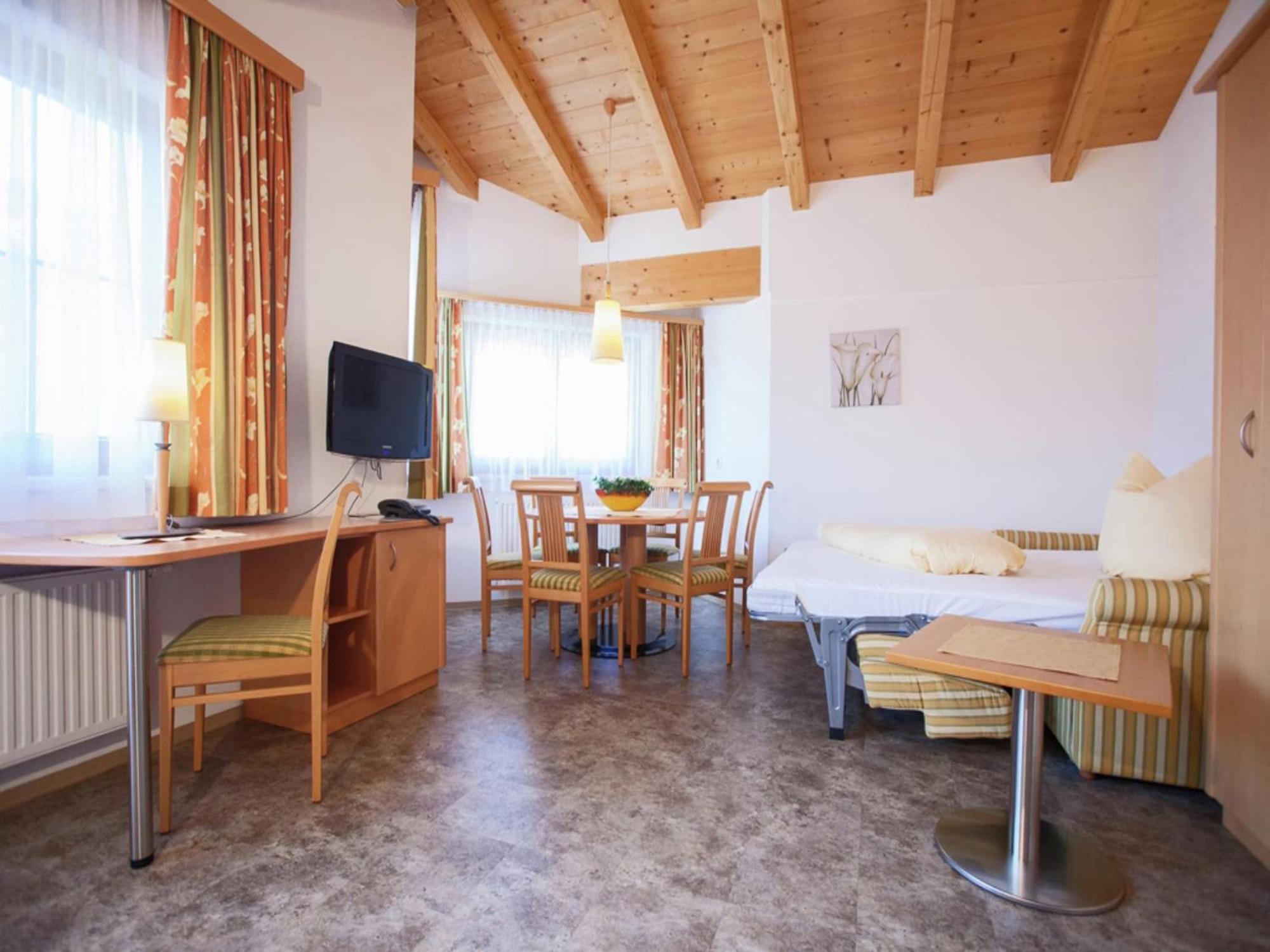 Attractive Holiday Home In Kaltenbach On The Ski Slope Stumm Exteriör bild