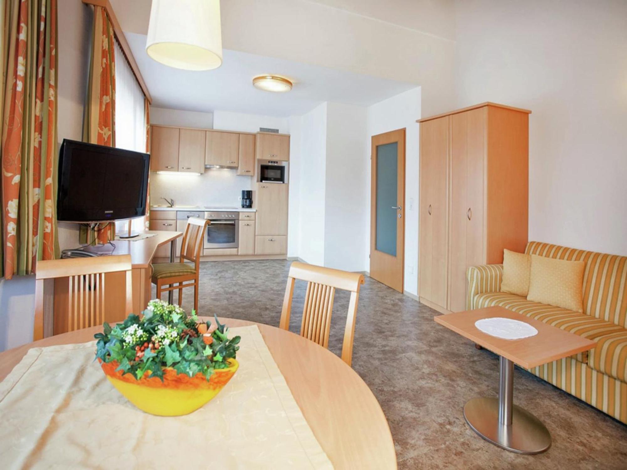 Attractive Holiday Home In Kaltenbach On The Ski Slope Stumm Exteriör bild