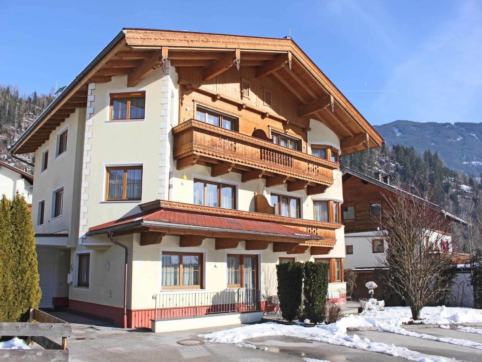 Attractive Holiday Home In Kaltenbach On The Ski Slope Stumm Exteriör bild